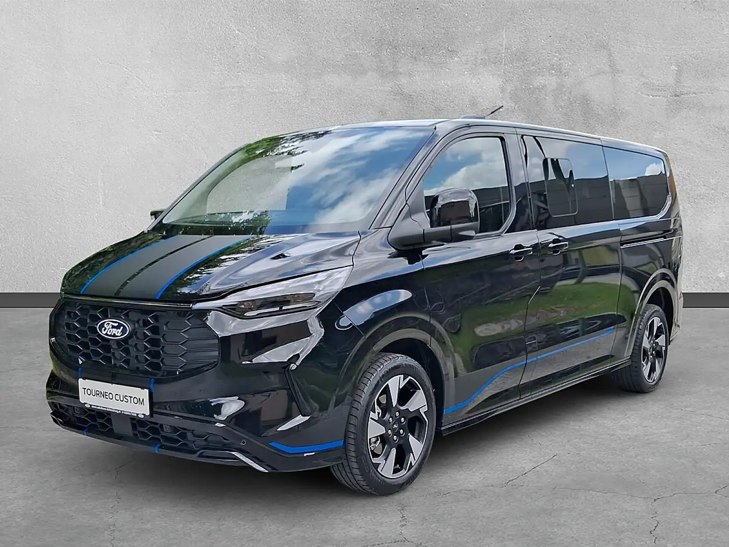Ford Tourneo Custom Bus 2,0 EcoBlue 320 L2H1 AWD Sport Aut. Schwarz - 1