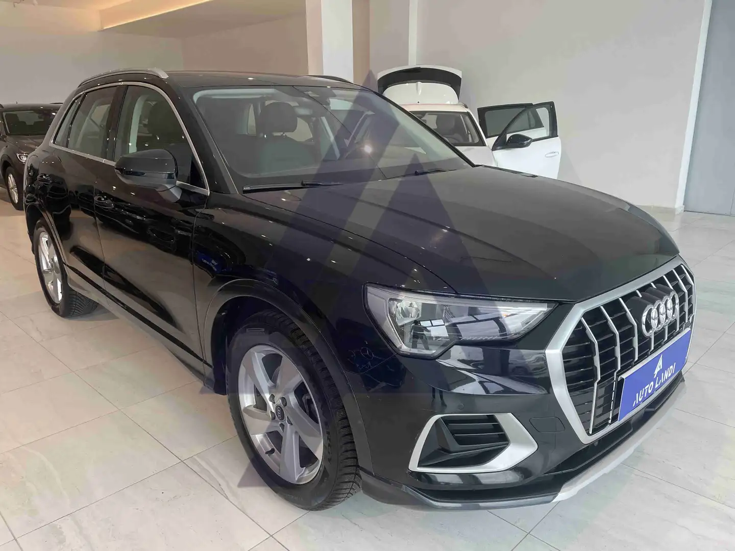 Audi Q3 Q3 35 2.0 tdi Business Advanced s-tronic Zwart - 2
