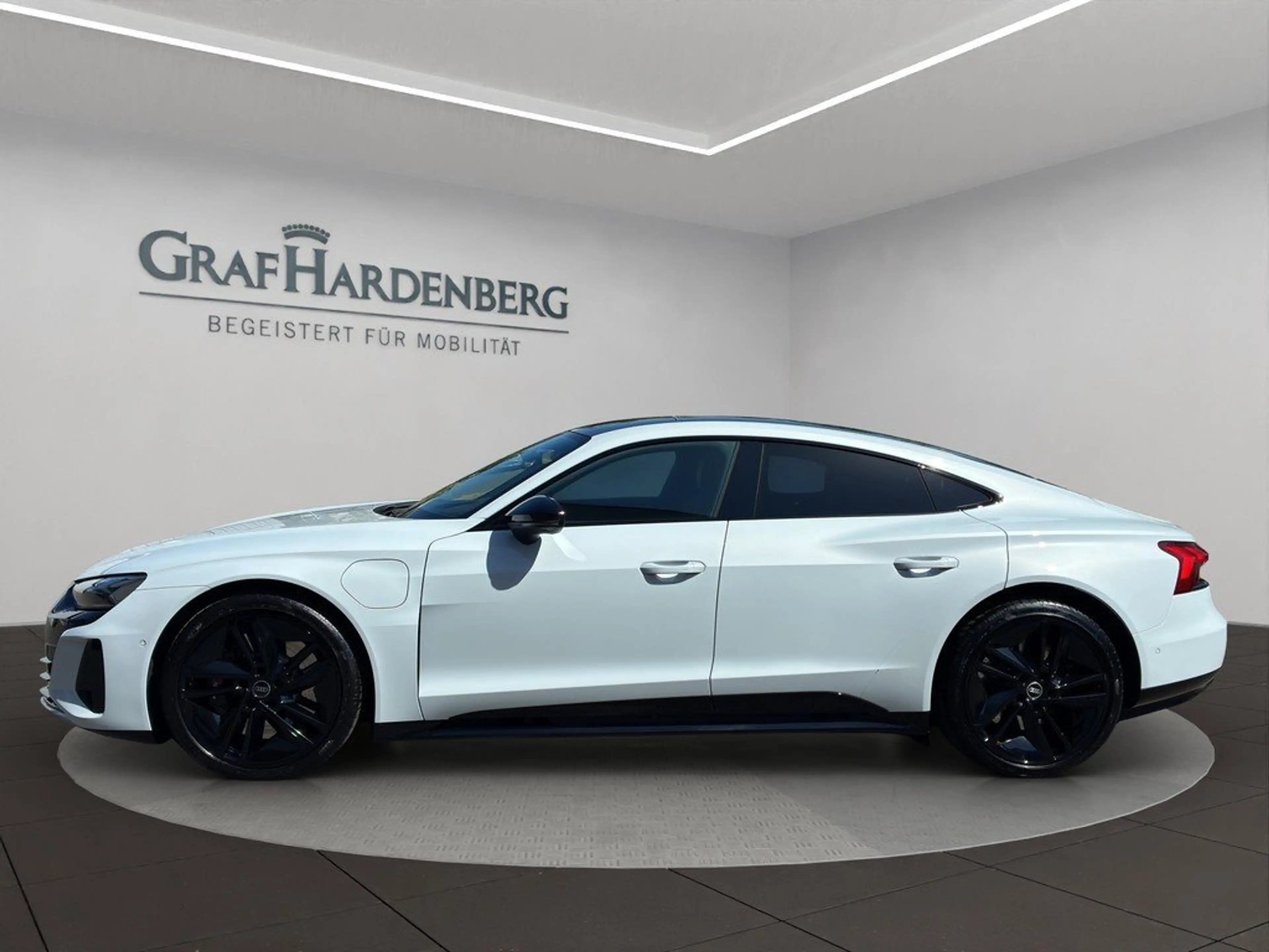 Audi e-tron GT quattro Matrix B&O Navi 360°Kamera ACC — photo 2
