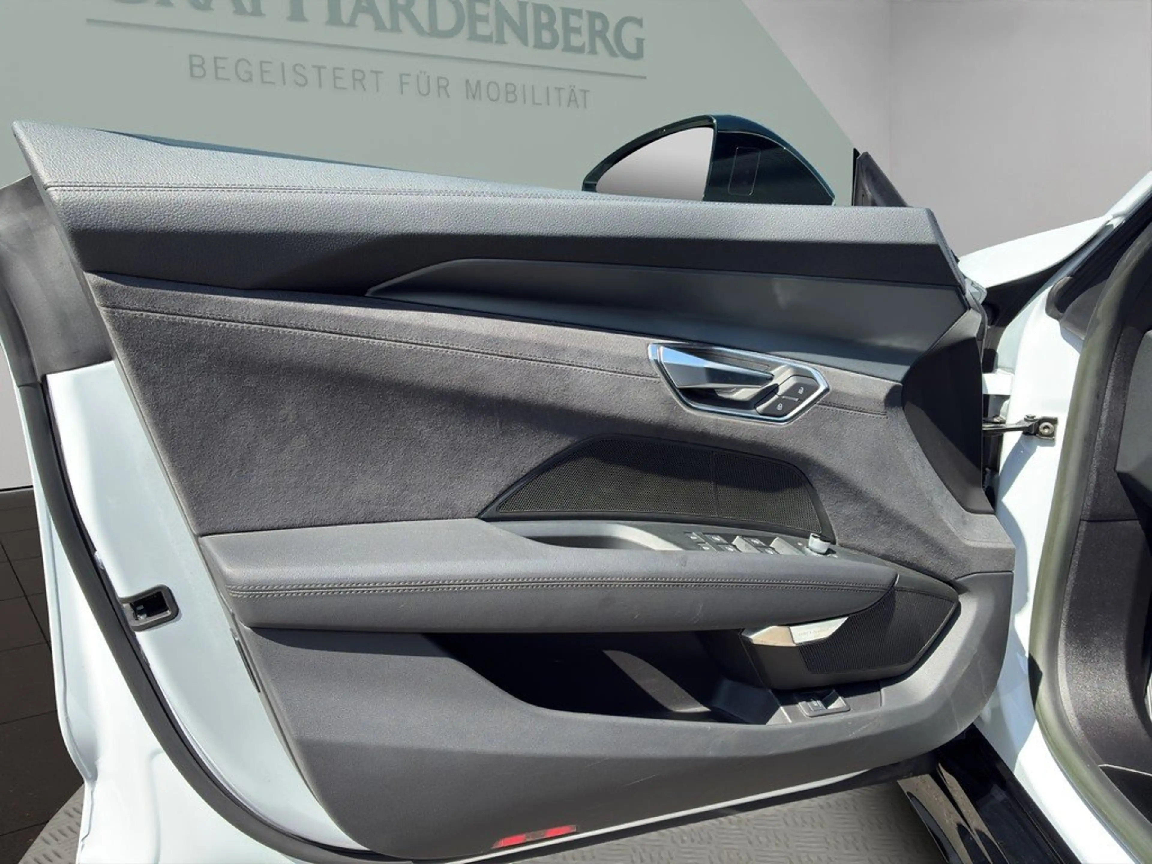 Audi e-tron GT quattro Matrix B&O Navi 360°Kamera ACC — photo 10