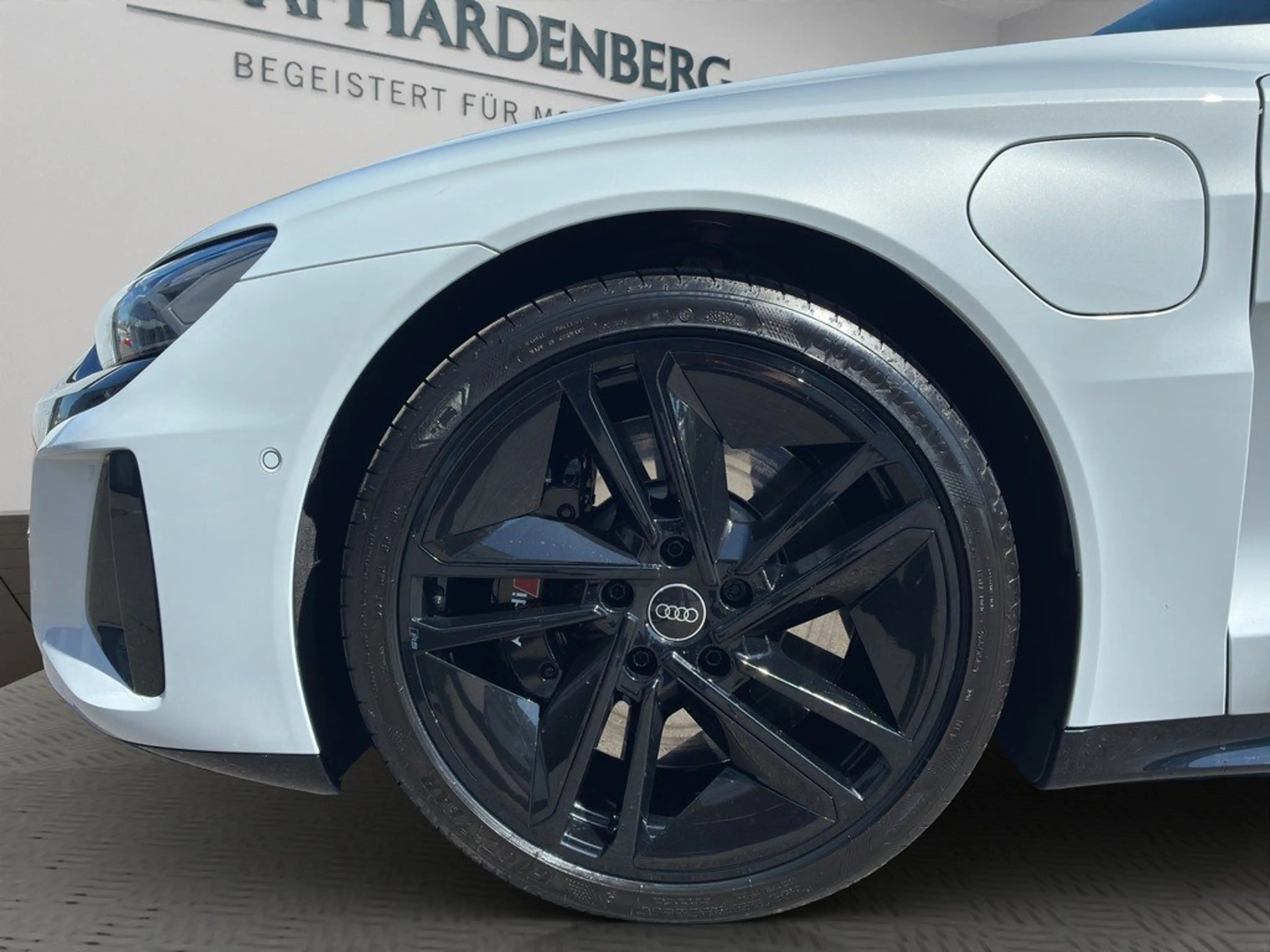 Audi e-tron GT quattro Matrix B&O Navi 360°Kamera ACC — photo 3