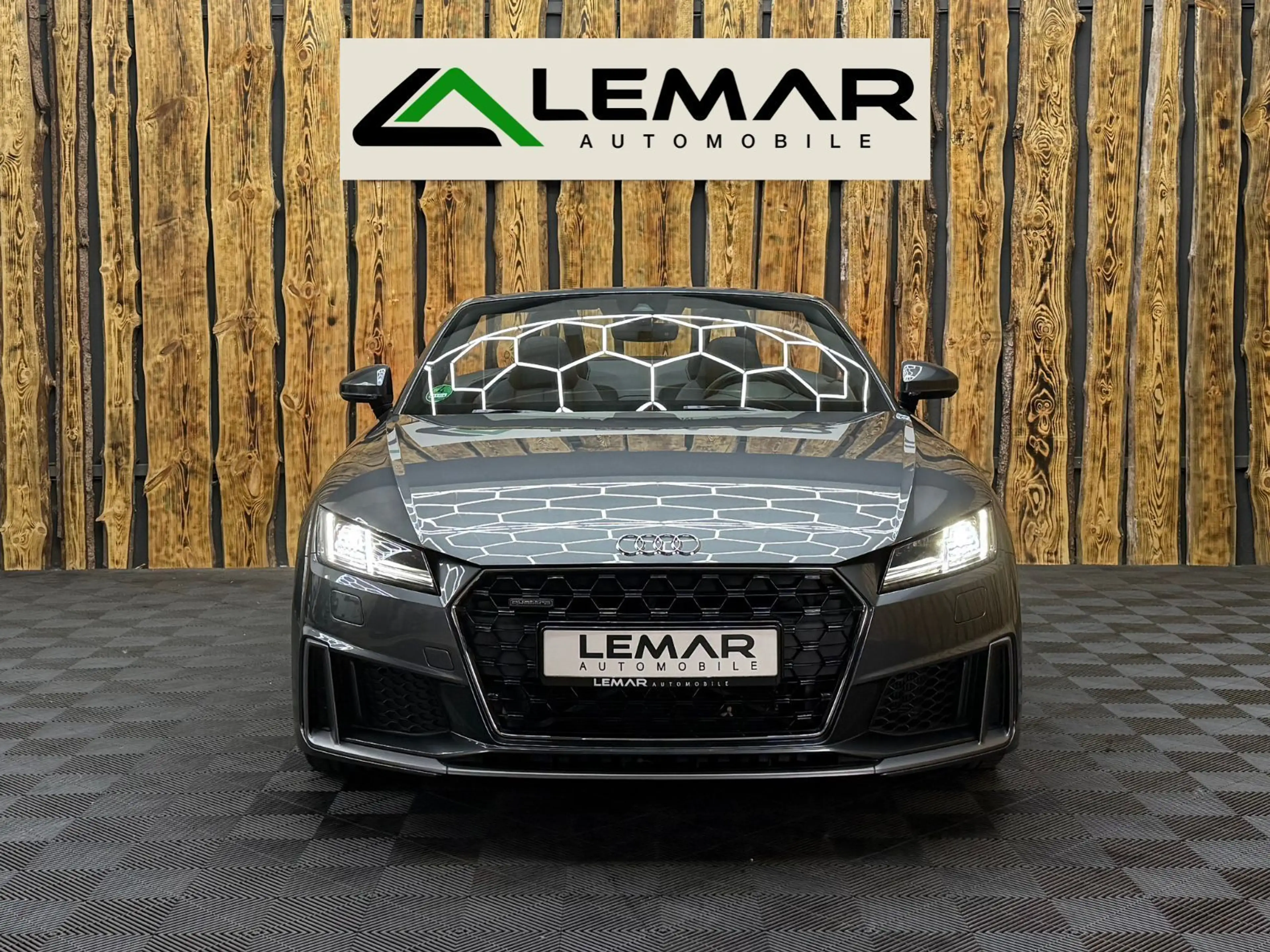 Audi TT 45 TFSI quattro — photo 2