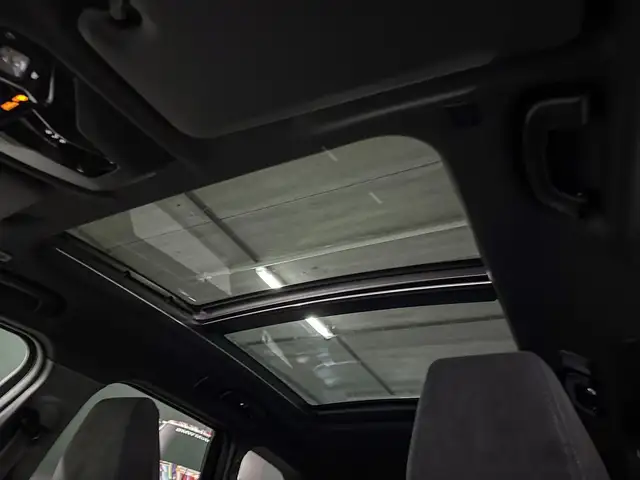 BMW Ix1 view 11