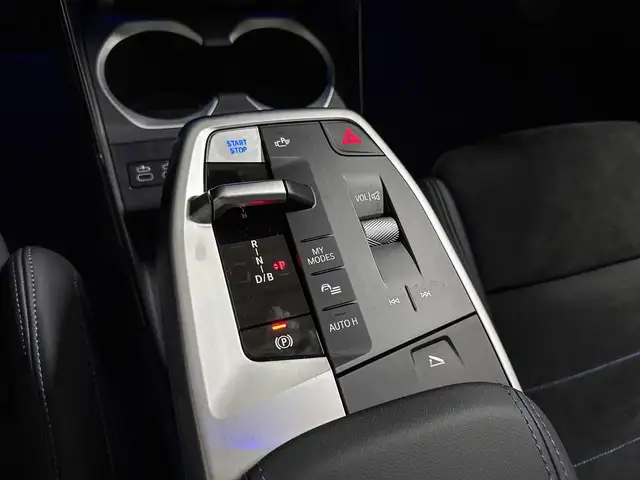BMW Ix1 view 15