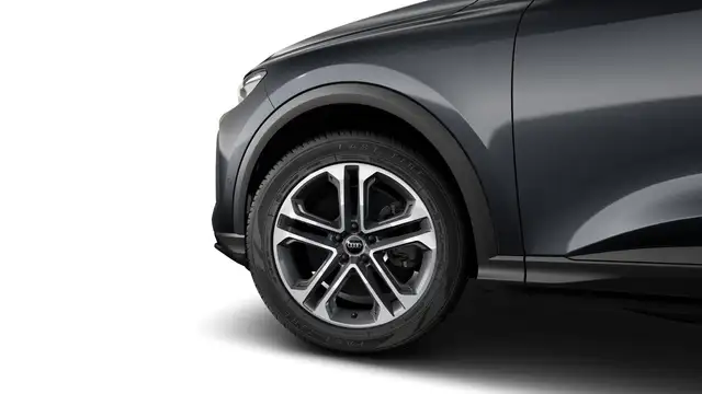 Audi Q5 view 7