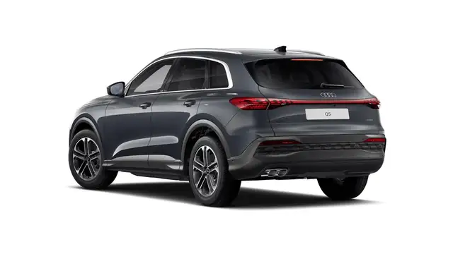 Audi Q5 view 2