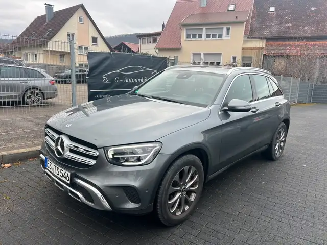 Mercedes-Benz GLC 300 GLC300 4Matic*Navi*LED*PDC*ShZ*AHK*2.Hand
