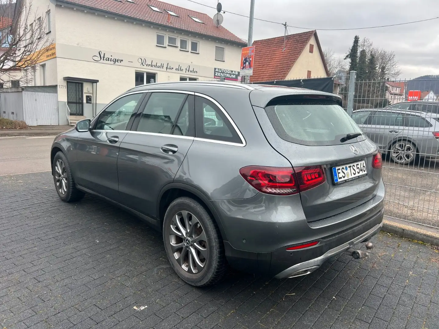 Mercedes-Benz GLC 300 GLC300 4Matic*Navi*LED*PDC*ShZ*AHK*2.Hand Gris - 2