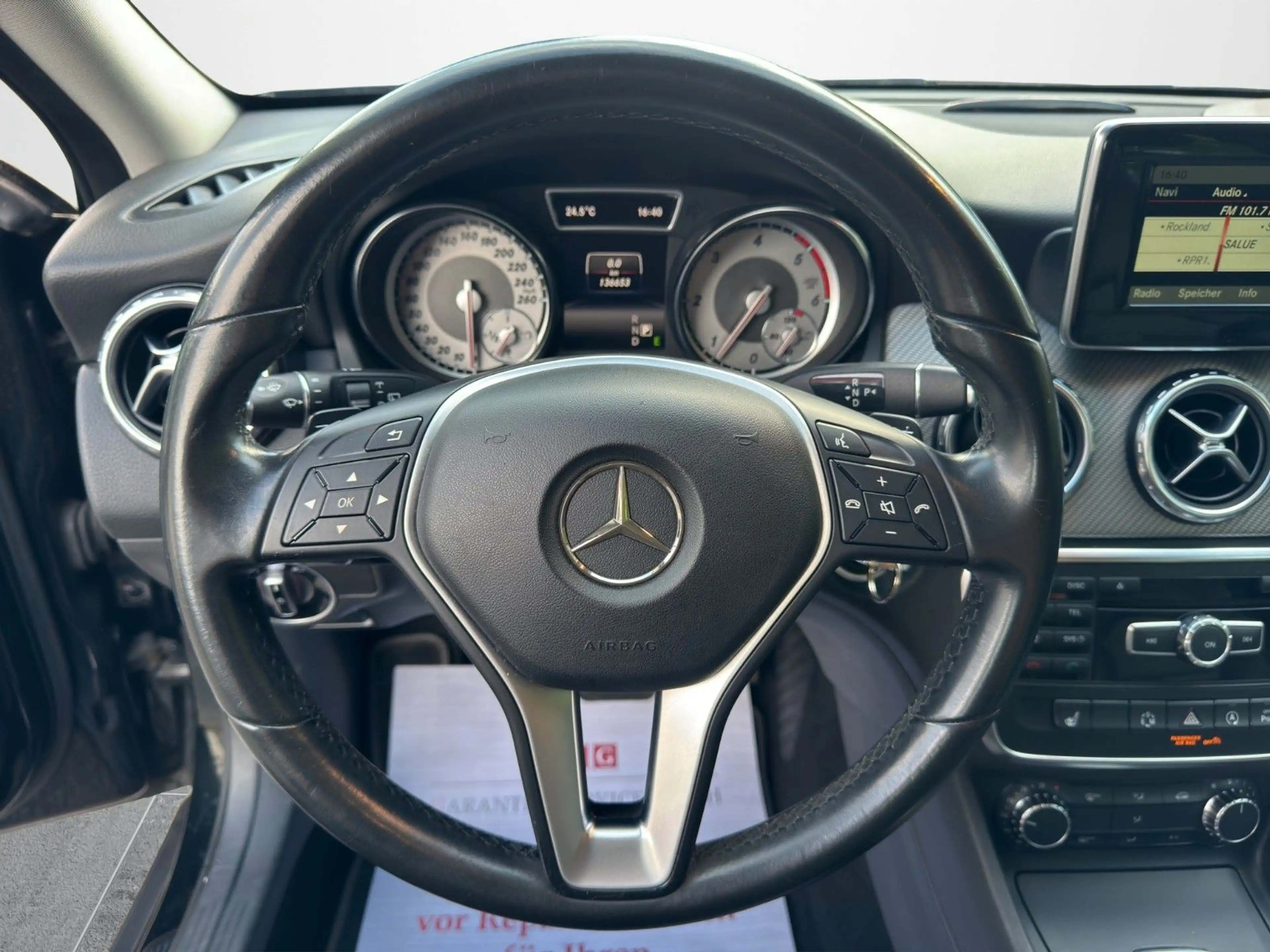 Mercedes-Benz GLA 200 CDi * Navi * Bluetooth * SHZ — photo 12