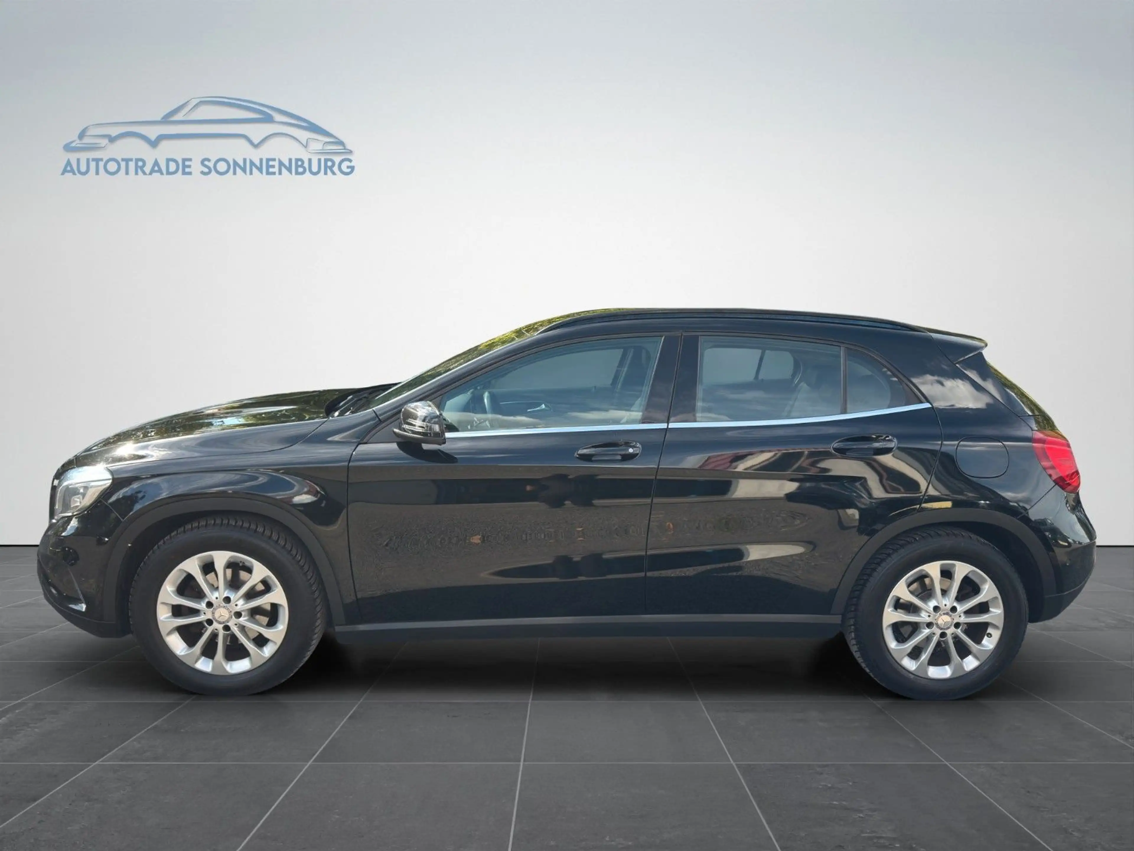 Mercedes-Benz GLA 200 CDi * Navi * Bluetooth * SHZ — photo 4