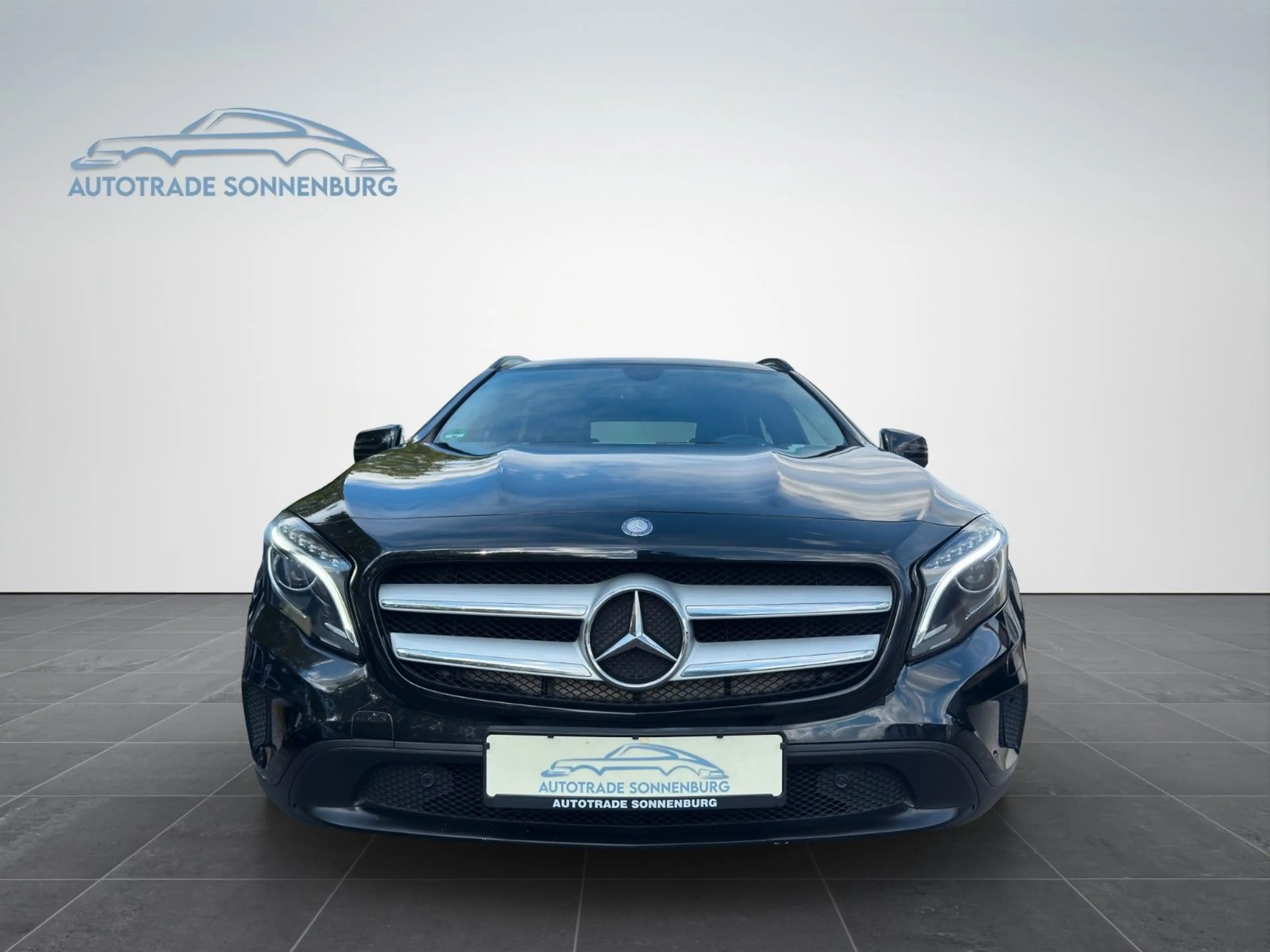 Mercedes-Benz GLA 200 CDi * Navi * Bluetooth * SHZ — photo 2