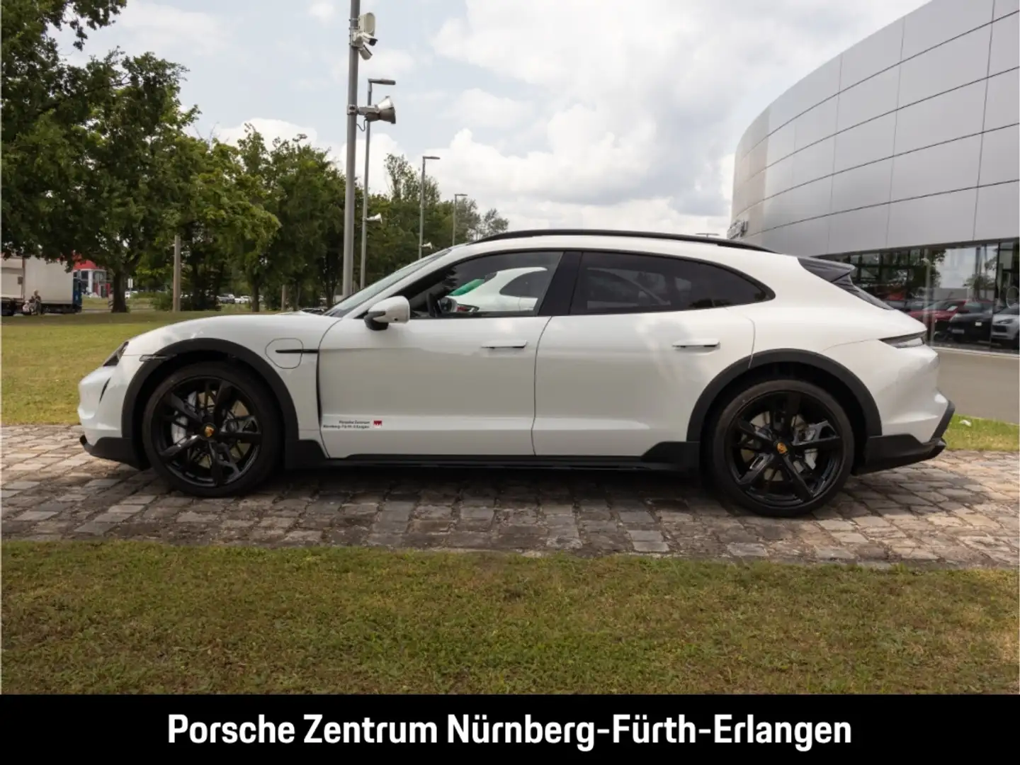 Porsche Taycan Turbo Cross Turismo Burmester HUD InnoDrive Weiß - 2