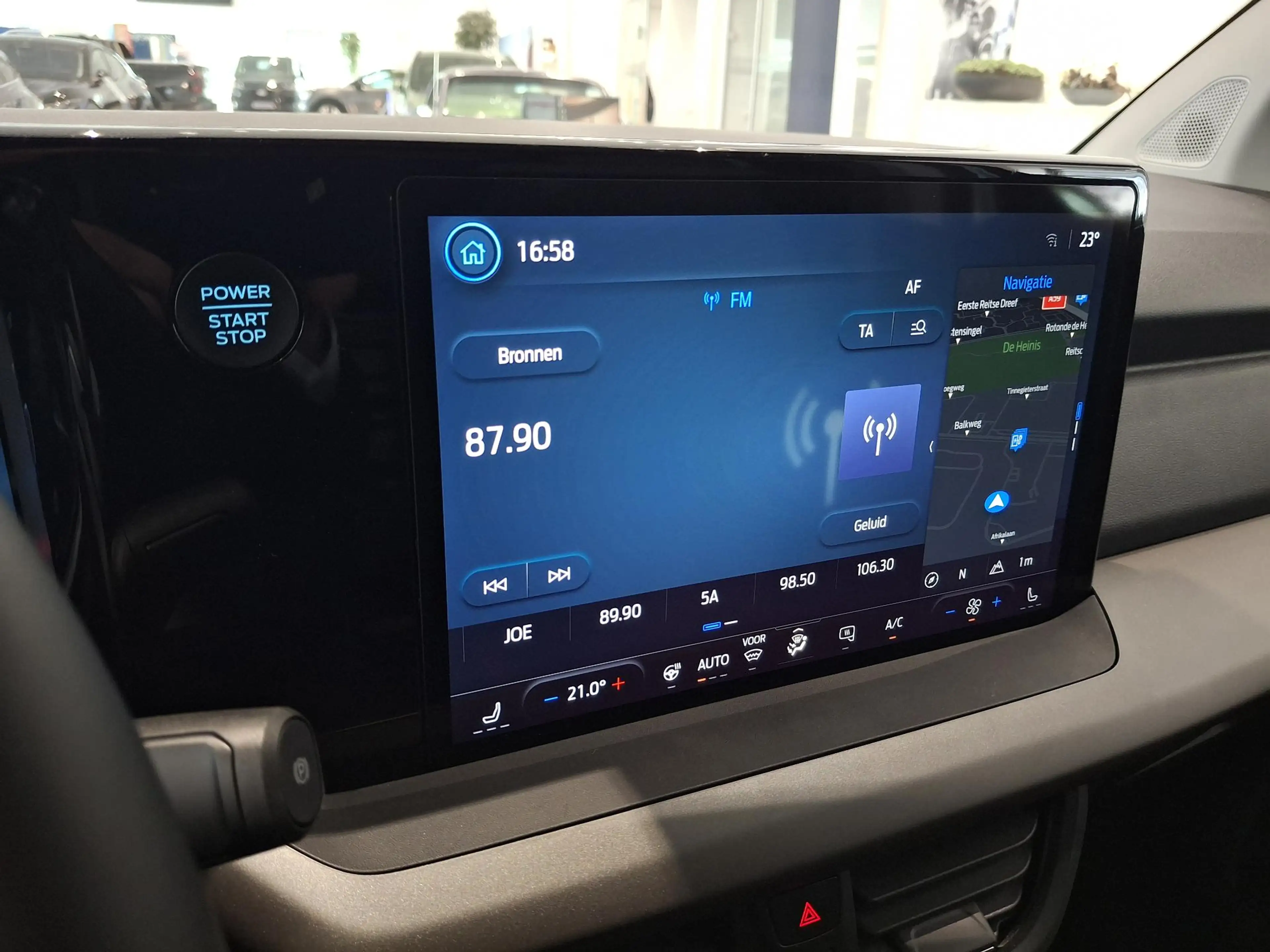 Ford Transit Courier E-Transit Limited 46 kWh | TREKHAAK | STOEL, STUUR — photo 12