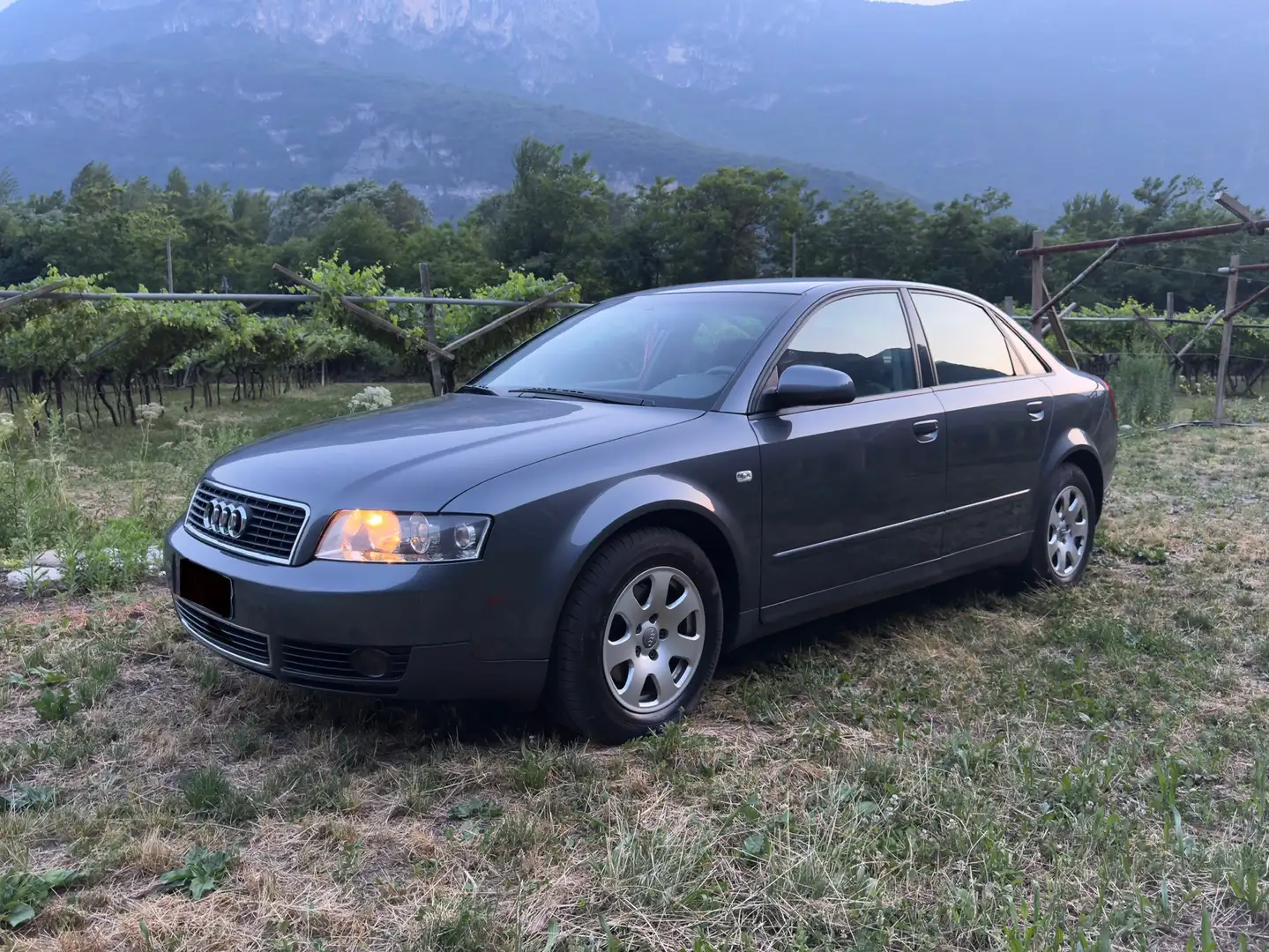 Audi A4 2.0 multitronic - 1