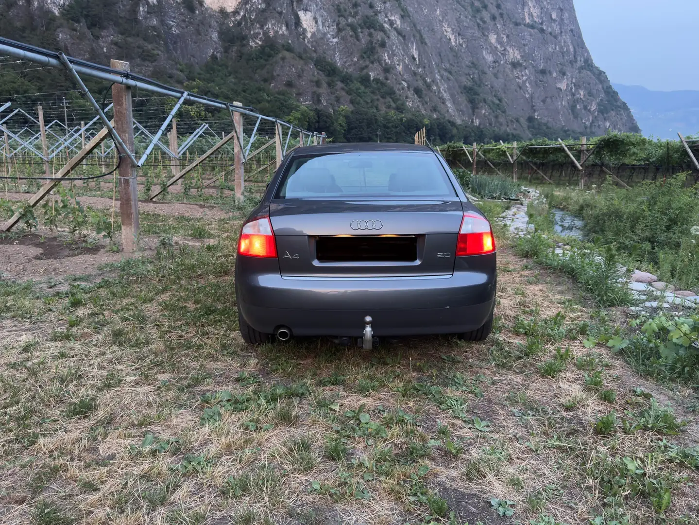 Audi A4 2.0 multitronic - 2