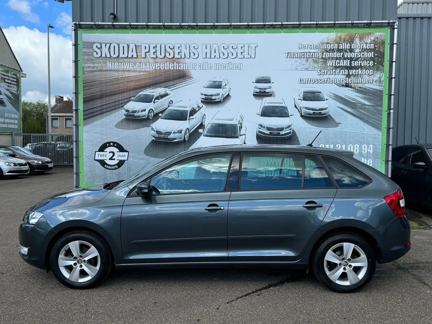 Skoda Rapid/Spaceback 1.2 TSI Ambition Gris - 2