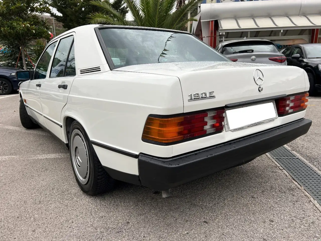 Mercedes-Benz 190 2.0 E 1° serie, foto 4