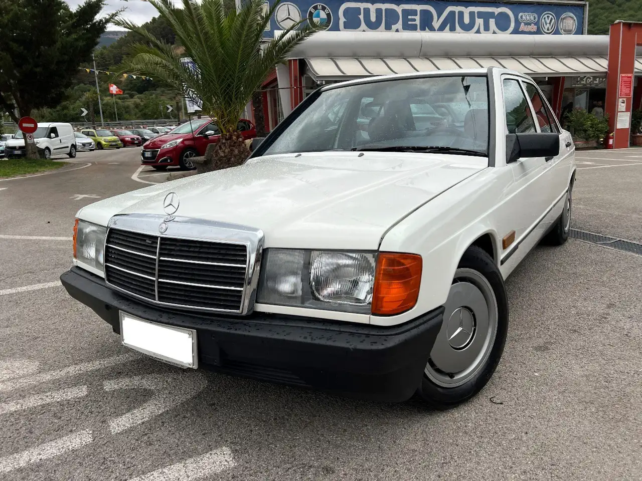 Mercedes-Benz 190 2.0 E 1° serie, foto 3