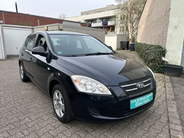 Kia Ceed Attract, mit KLIMA