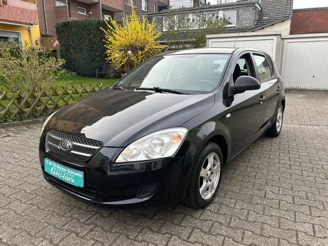 Kia Ceed Attract, mit KLIMA