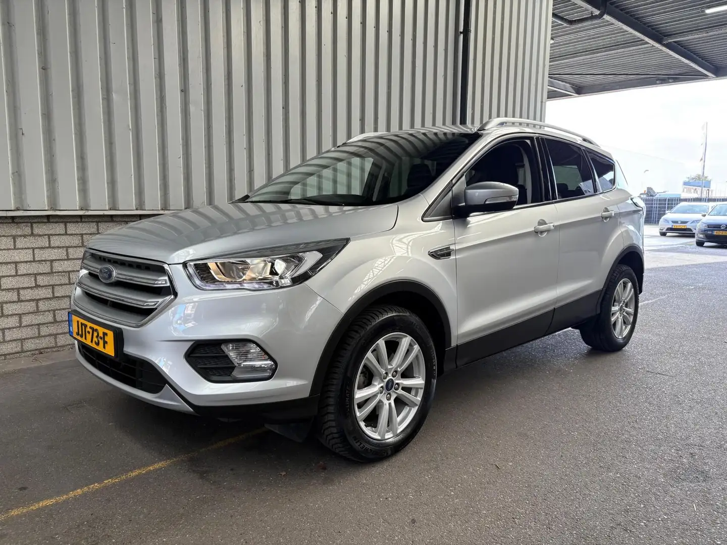 Ford Kuga 1.5 EcoBoost Titanium | 1e Eigenaar | Trekhaak 1.8 Zilver - 2