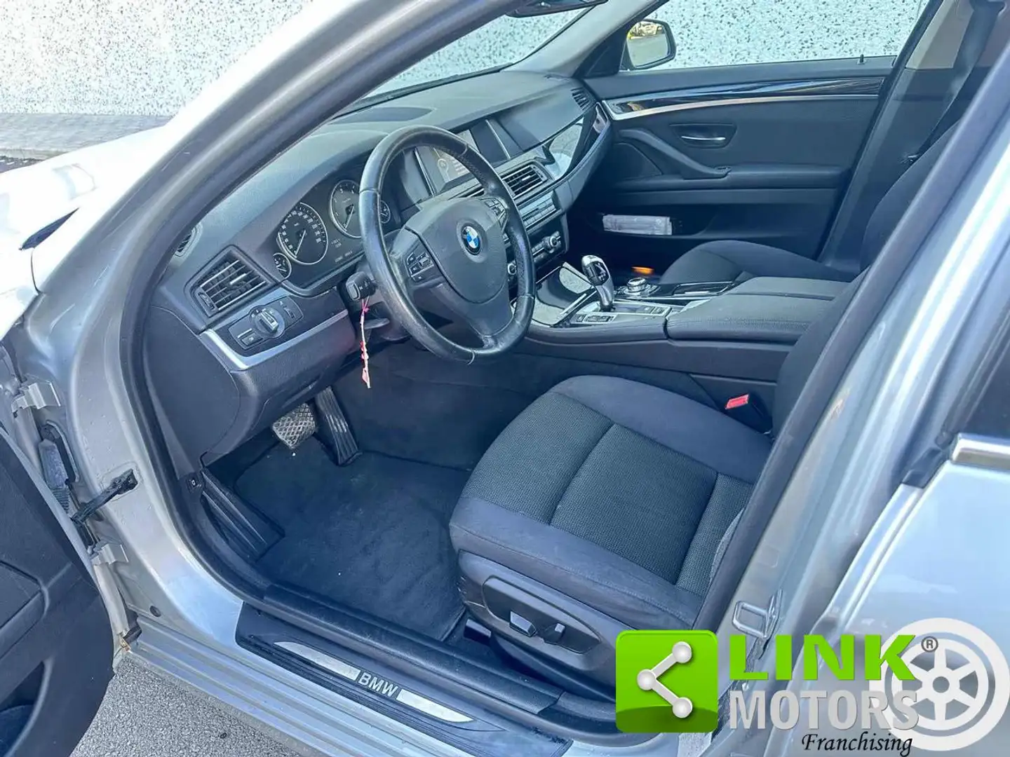 BMW 520 d Business aut. Grigio - 2
