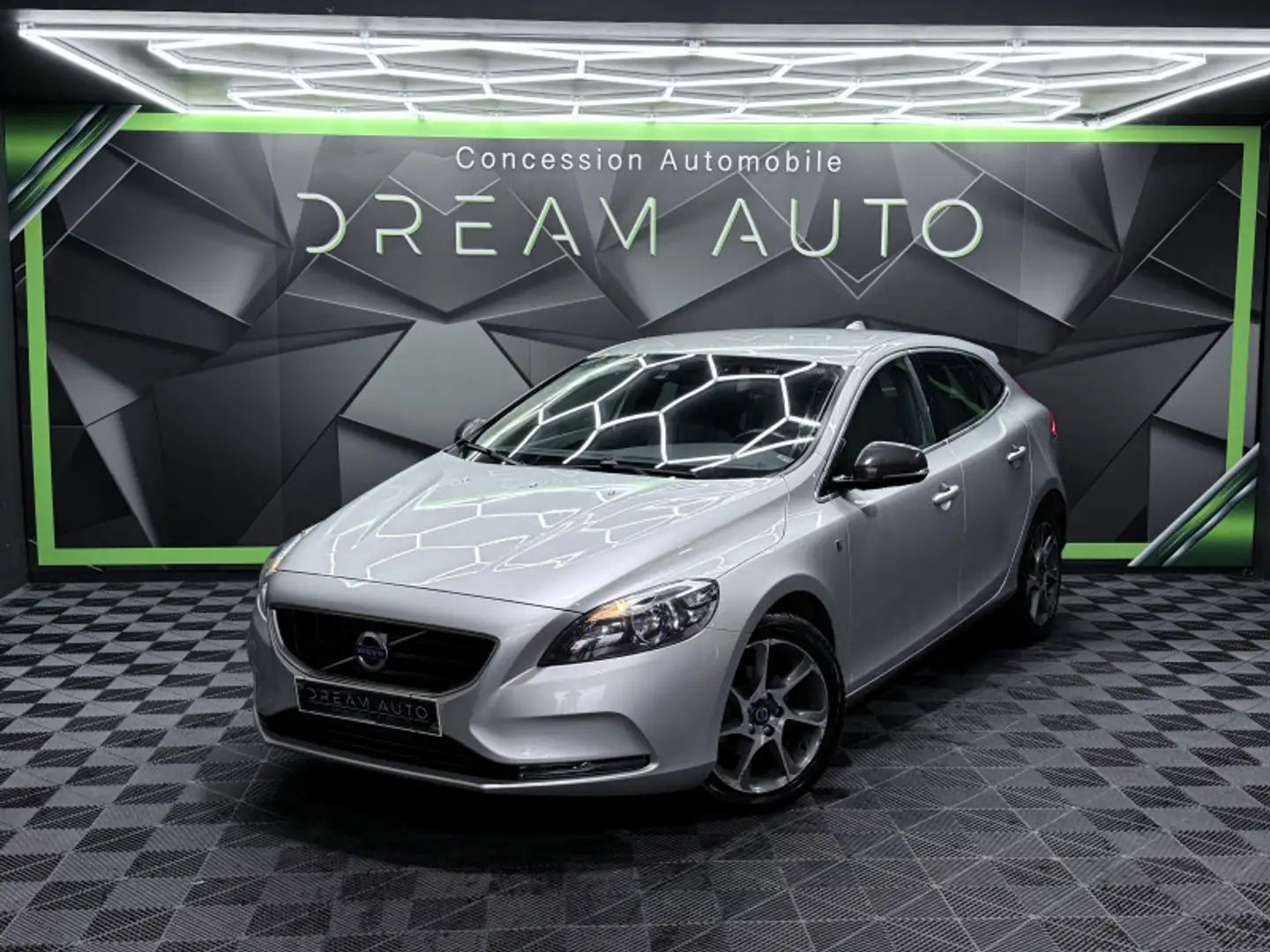 Volvo V40 D2 115CH START\u0026STOP OCEAN RACE Gris - 1