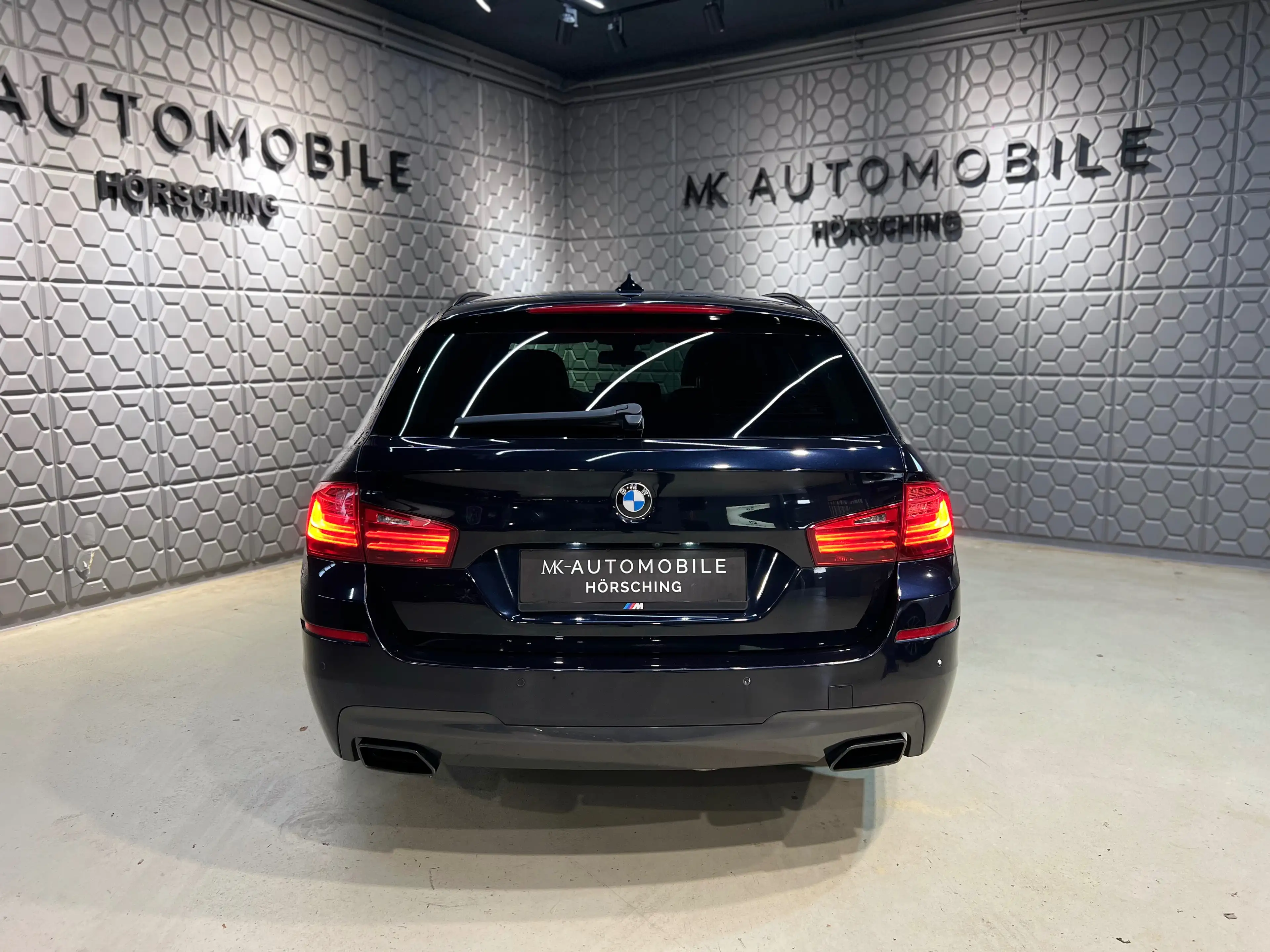 BMW M550 d xDrive*RFK*AHK*MEMORY*HARMAN/KARDON*LEDER-DAKOTA — photo 9