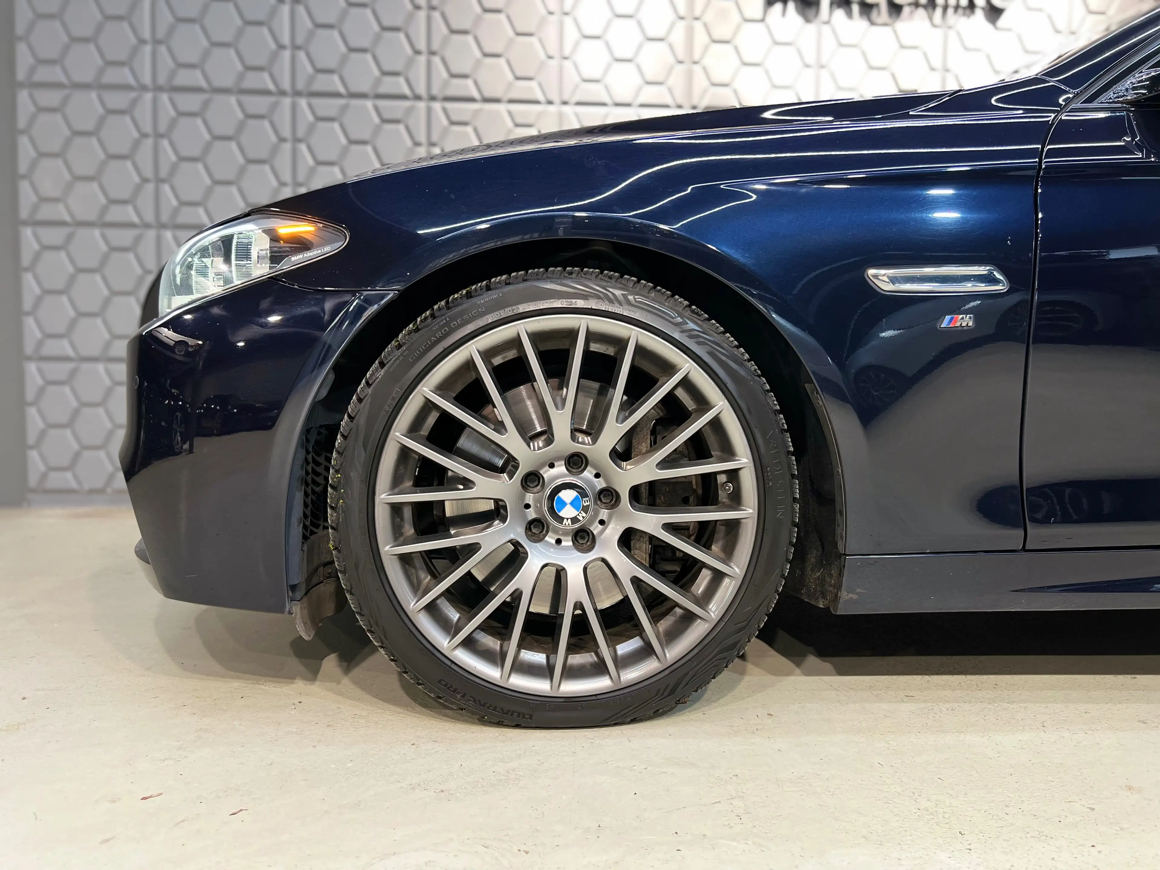 BMW M550 d xDrive*RFK*AHK*MEMORY*HARMAN/KARDON*LEDER-DAKOTA — photo 7
