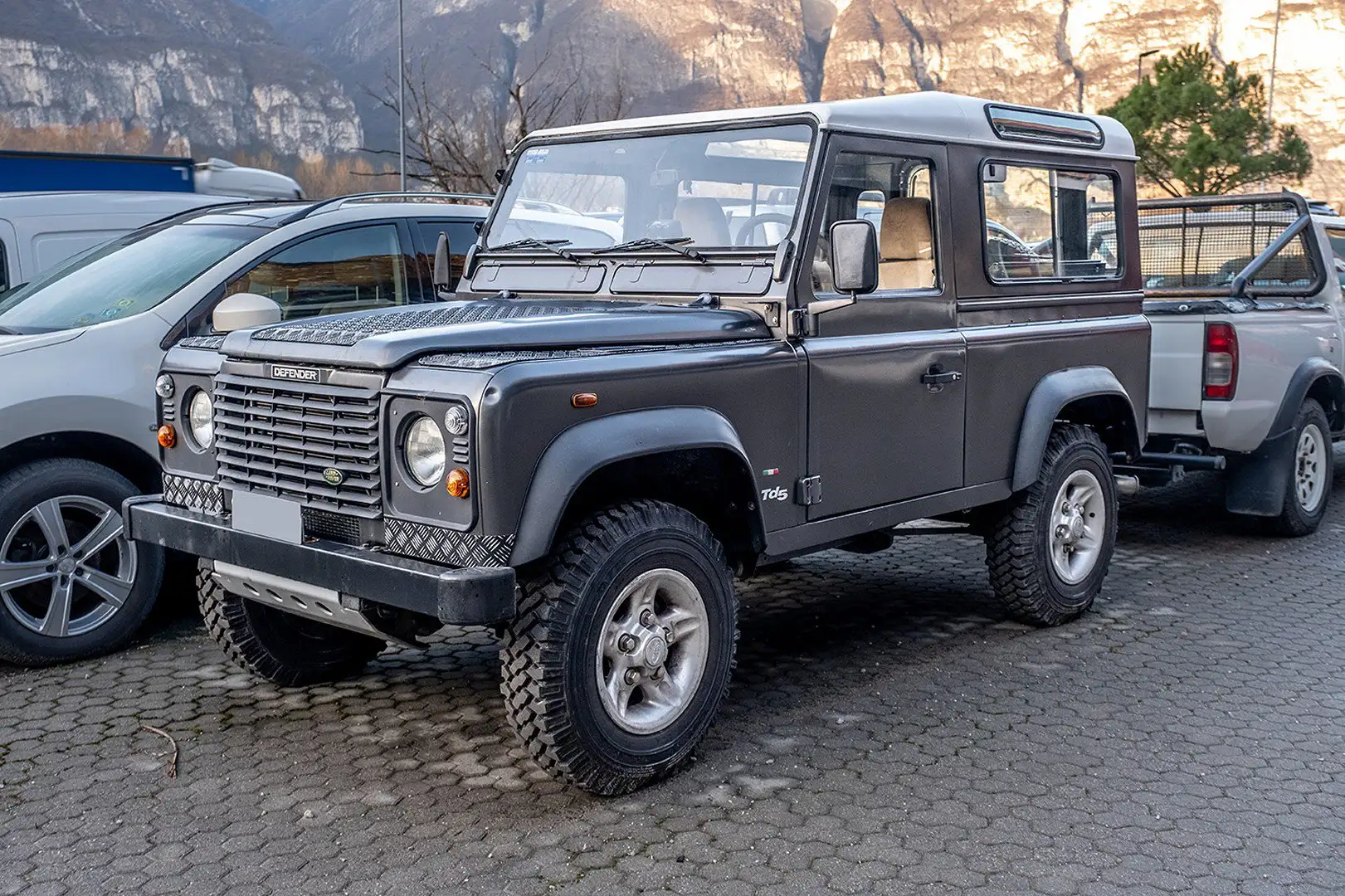 Land Rover Defender 90 SW 2.5 TD5 E 2000816 Zwart - 1
