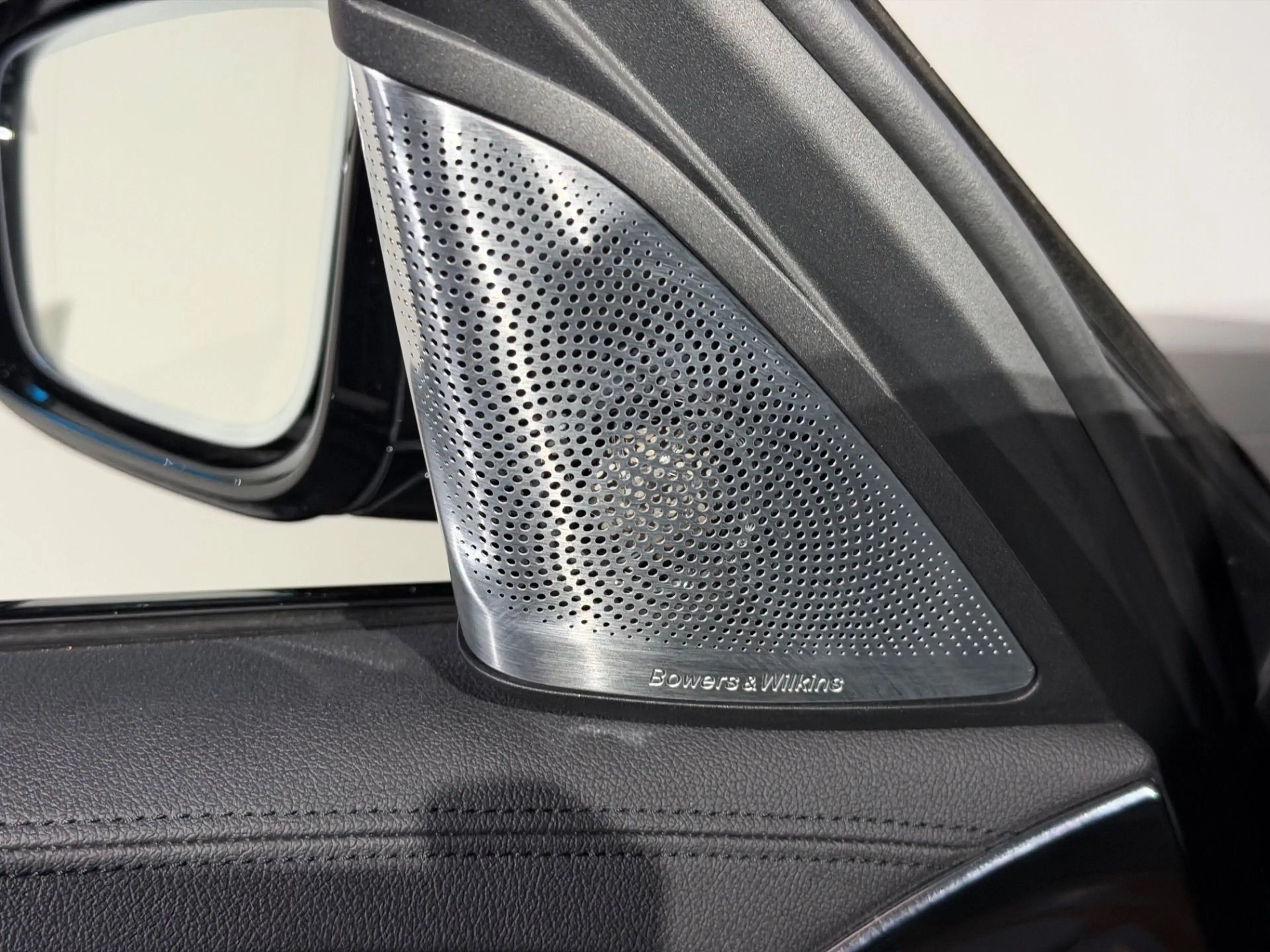 BMW M5 Facelift / Fond Entertainment / 1. Hand / — photo 34