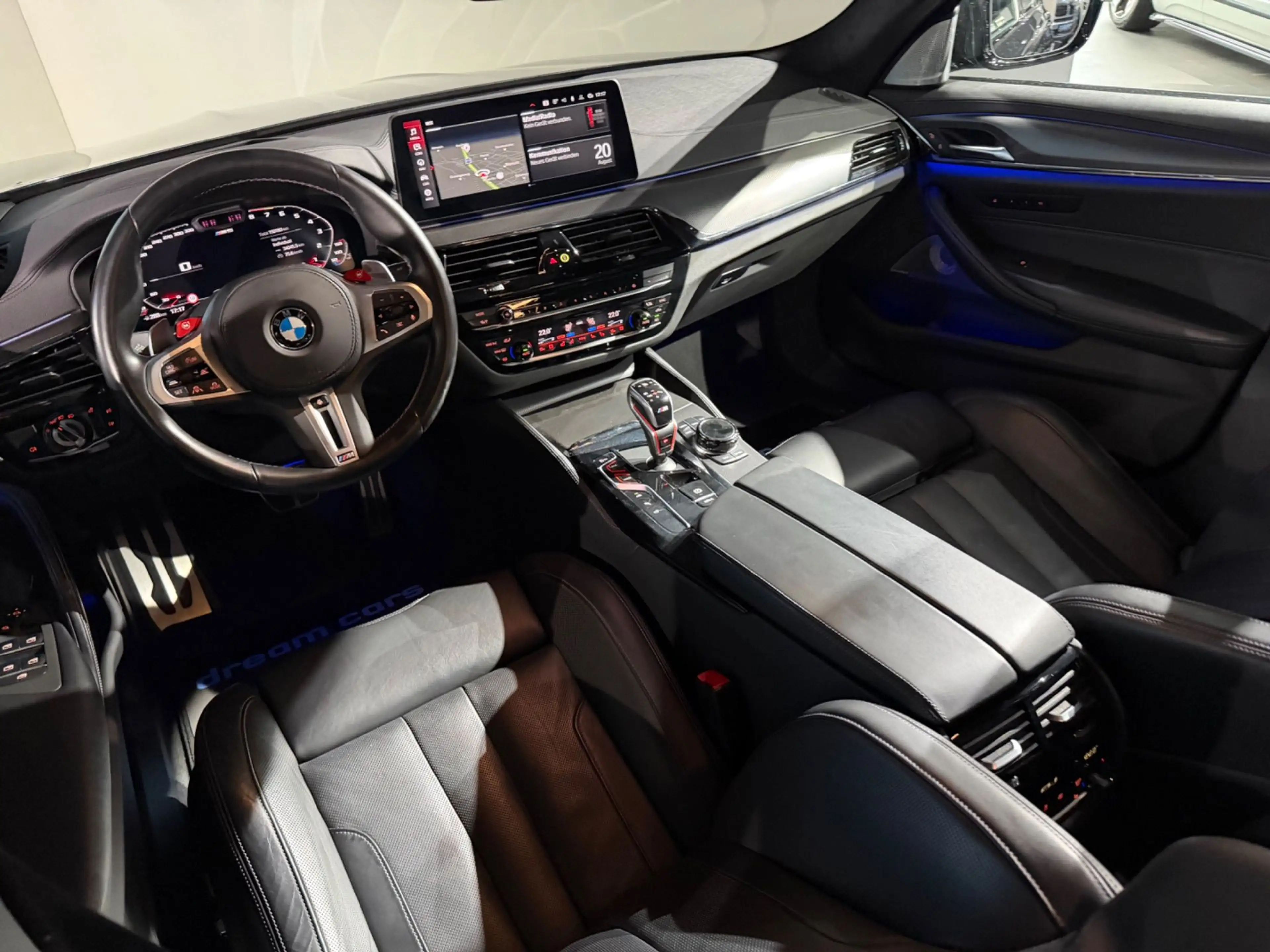 BMW M5 Facelift / Fond Entertainment / 1. Hand / — photo 50