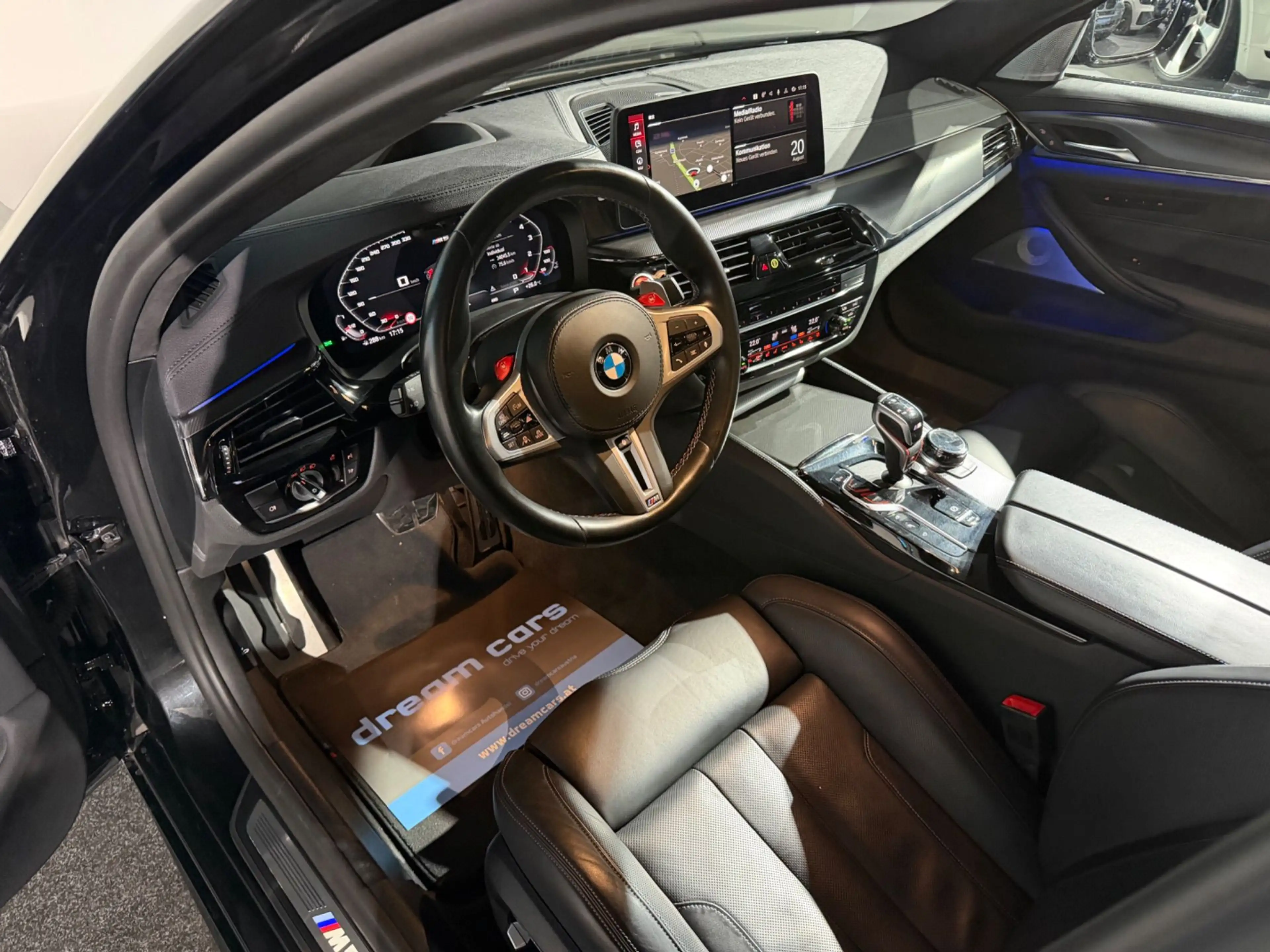 BMW M5 Facelift / Fond Entertainment / 1. Hand / — photo 30
