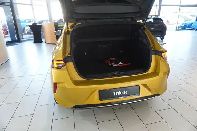 Opel Astra view 14