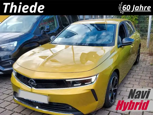 Opel Astra main image