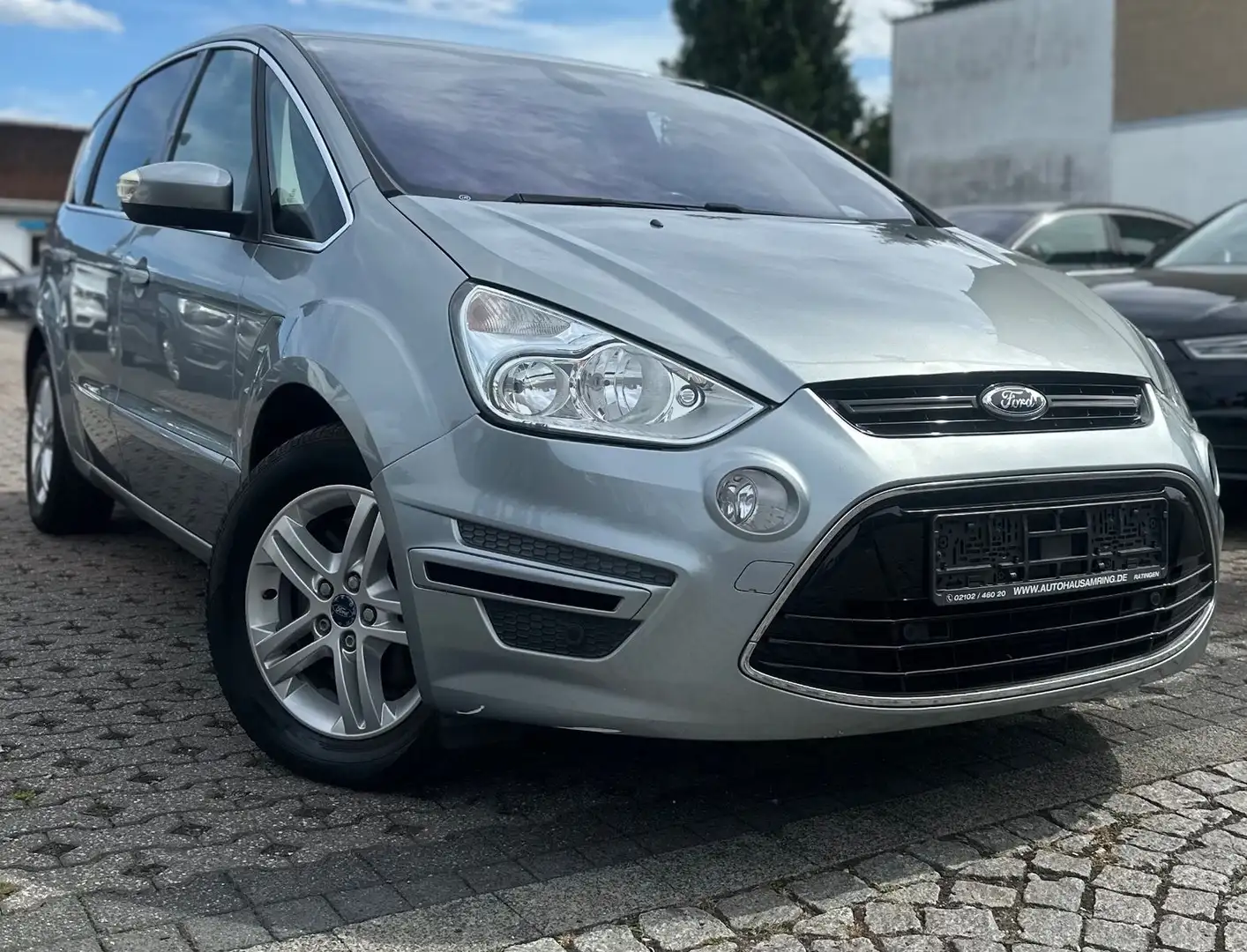 Ford S-Max S-MAX TITANIUM*7-SITZER*NAVI-PANO-AUTOMA-SHZ-PDC Argent - 1