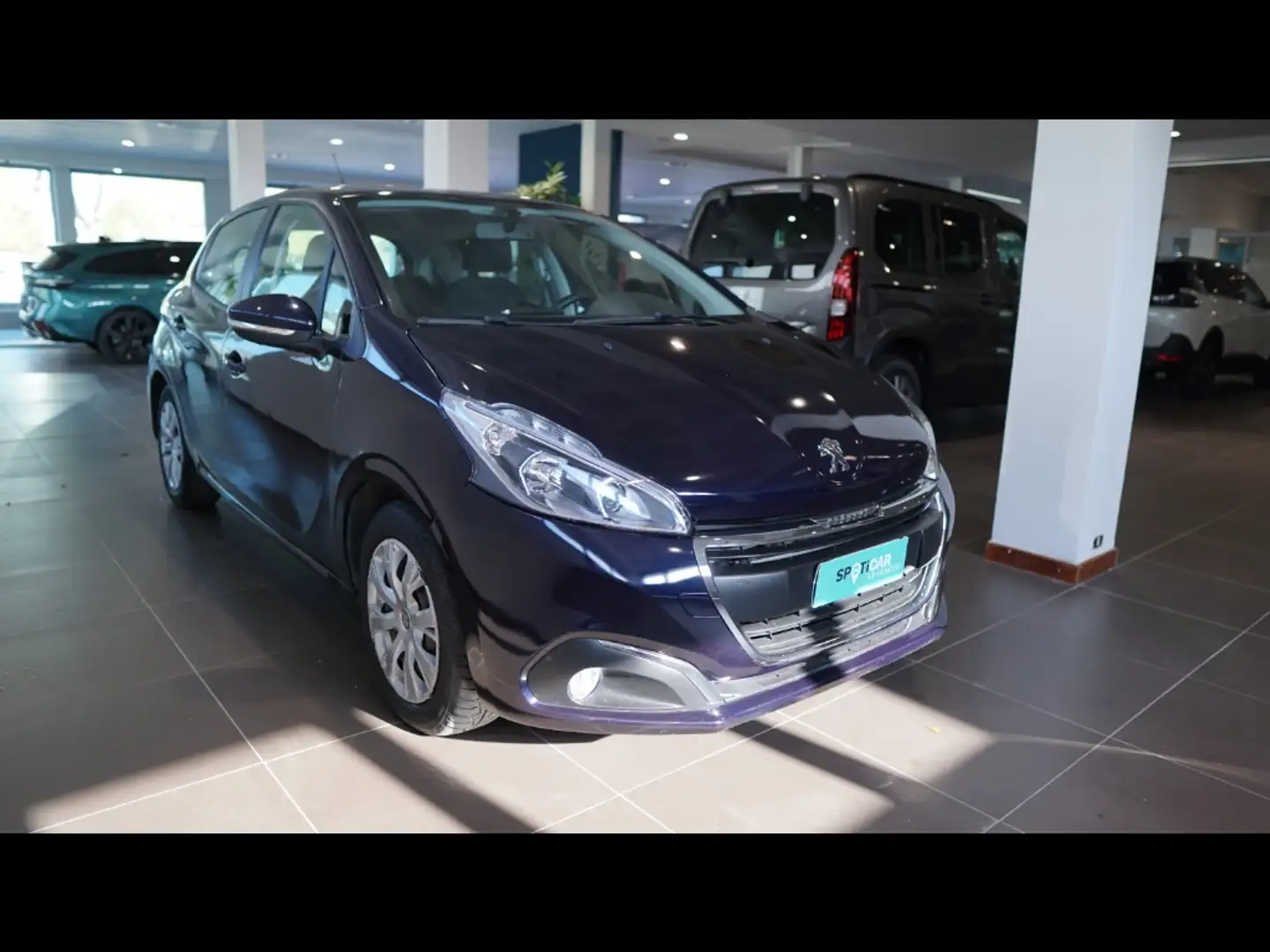 Peugeot 208 PureTech 82 Stop&Start 5 porte Active Grigio - 2