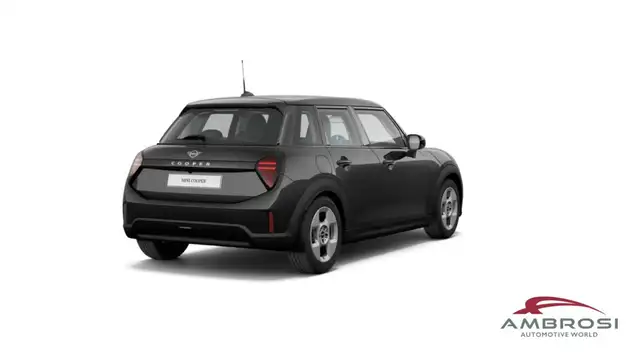 Mini Hatch view 5