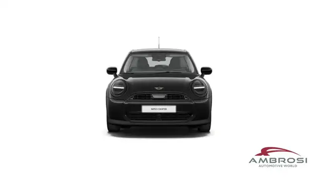 Mini Hatch view 8