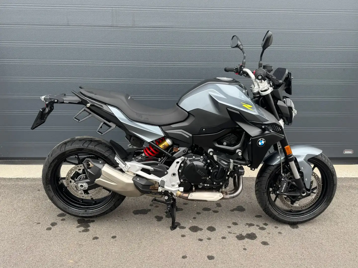 BMW F 900 R Grijs - 2