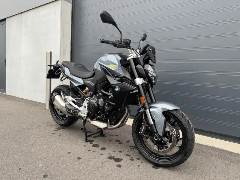 BMW F 900 R