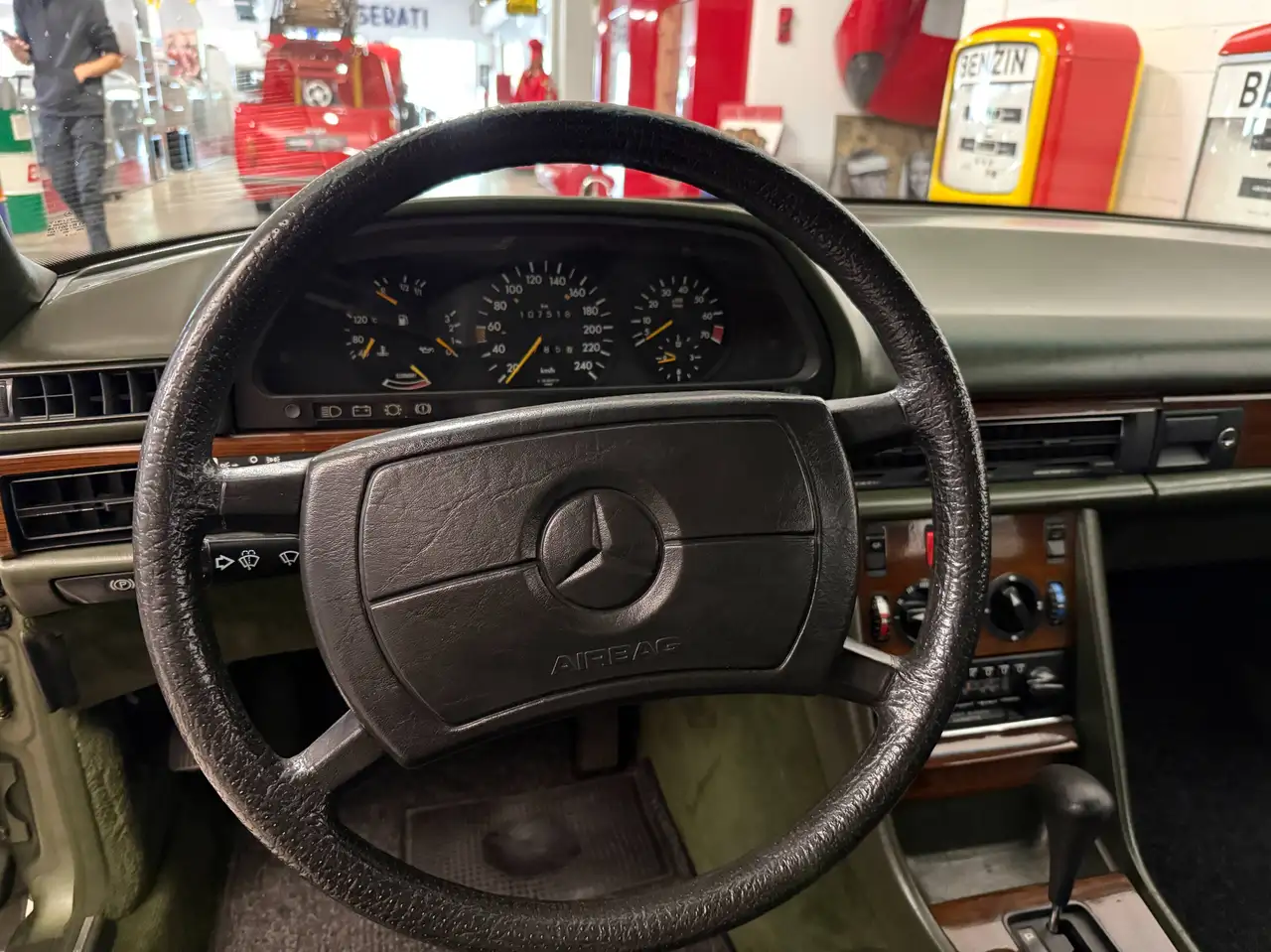 Mercedes-Benz 280 SEL, foto 9