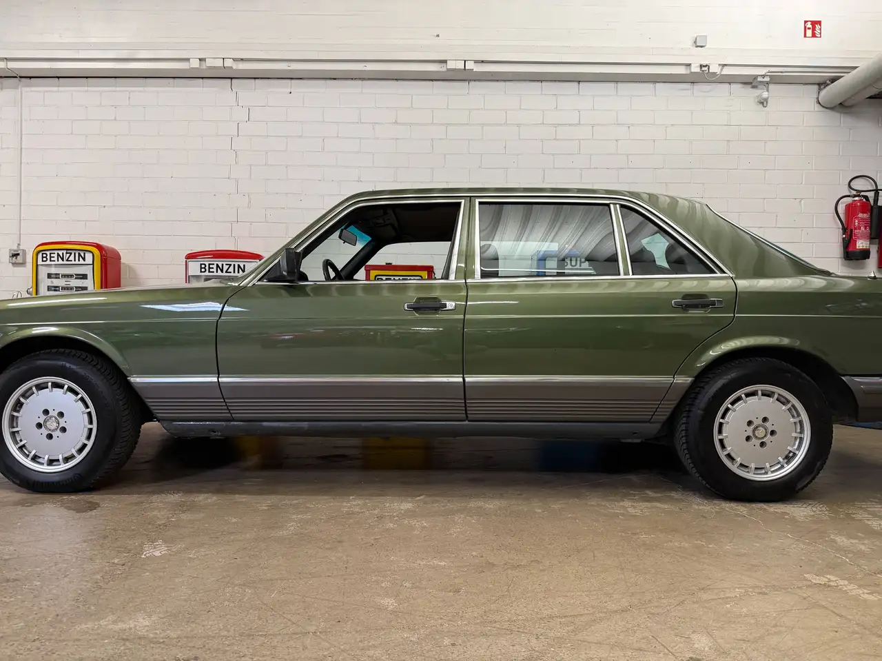 Mercedes-Benz 280 SEL, foto 1