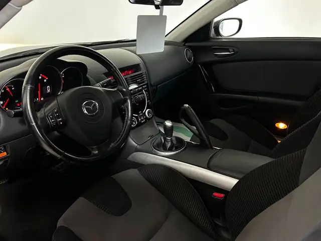 Mazda RX-8 view 7