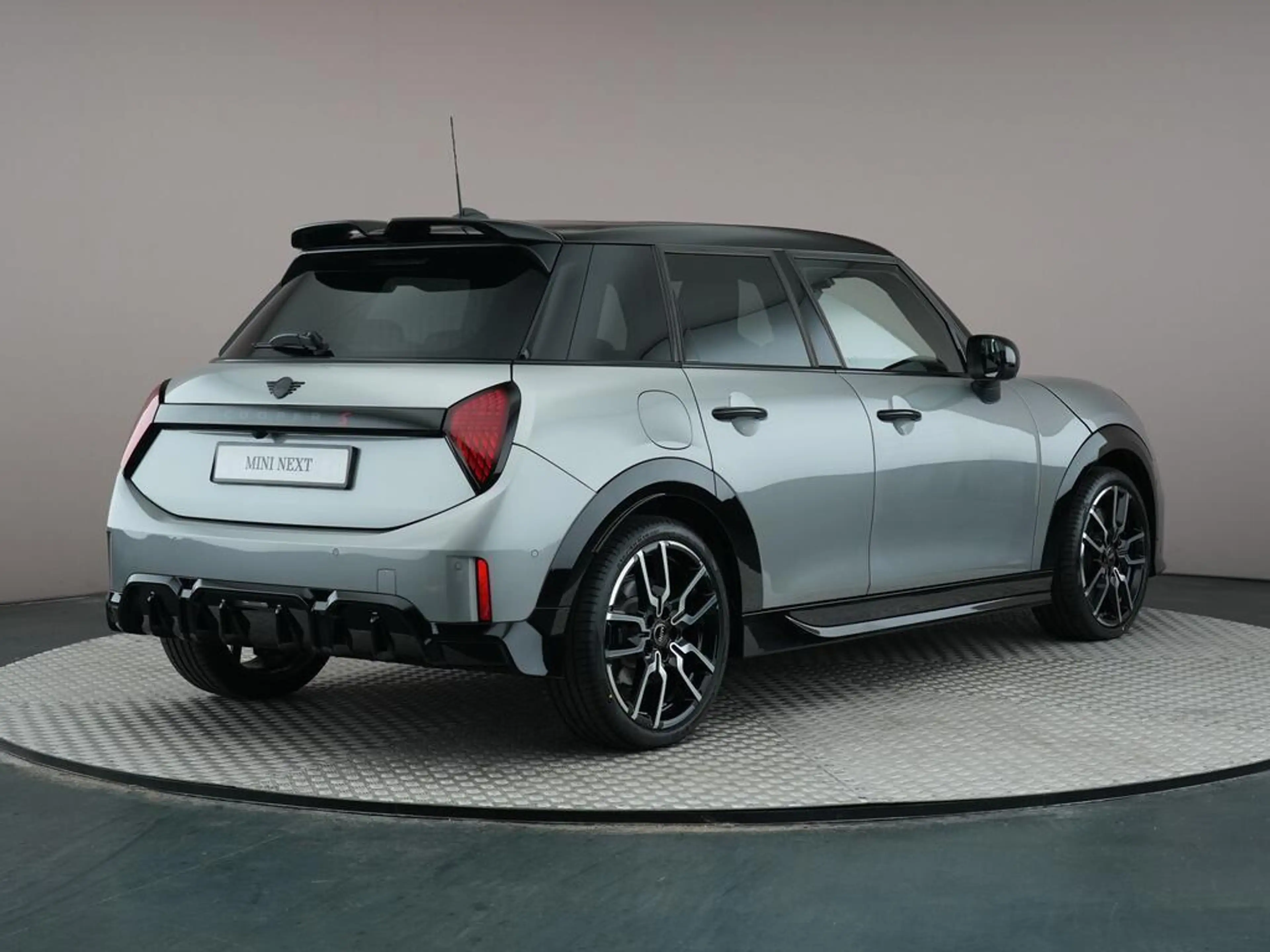 MINI John Cooper Works 5-deurs S 2.0 Cooper XL — photo 11