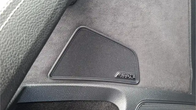 Skoda Superb view 7
