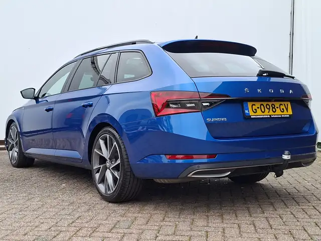 Skoda Superb view 2