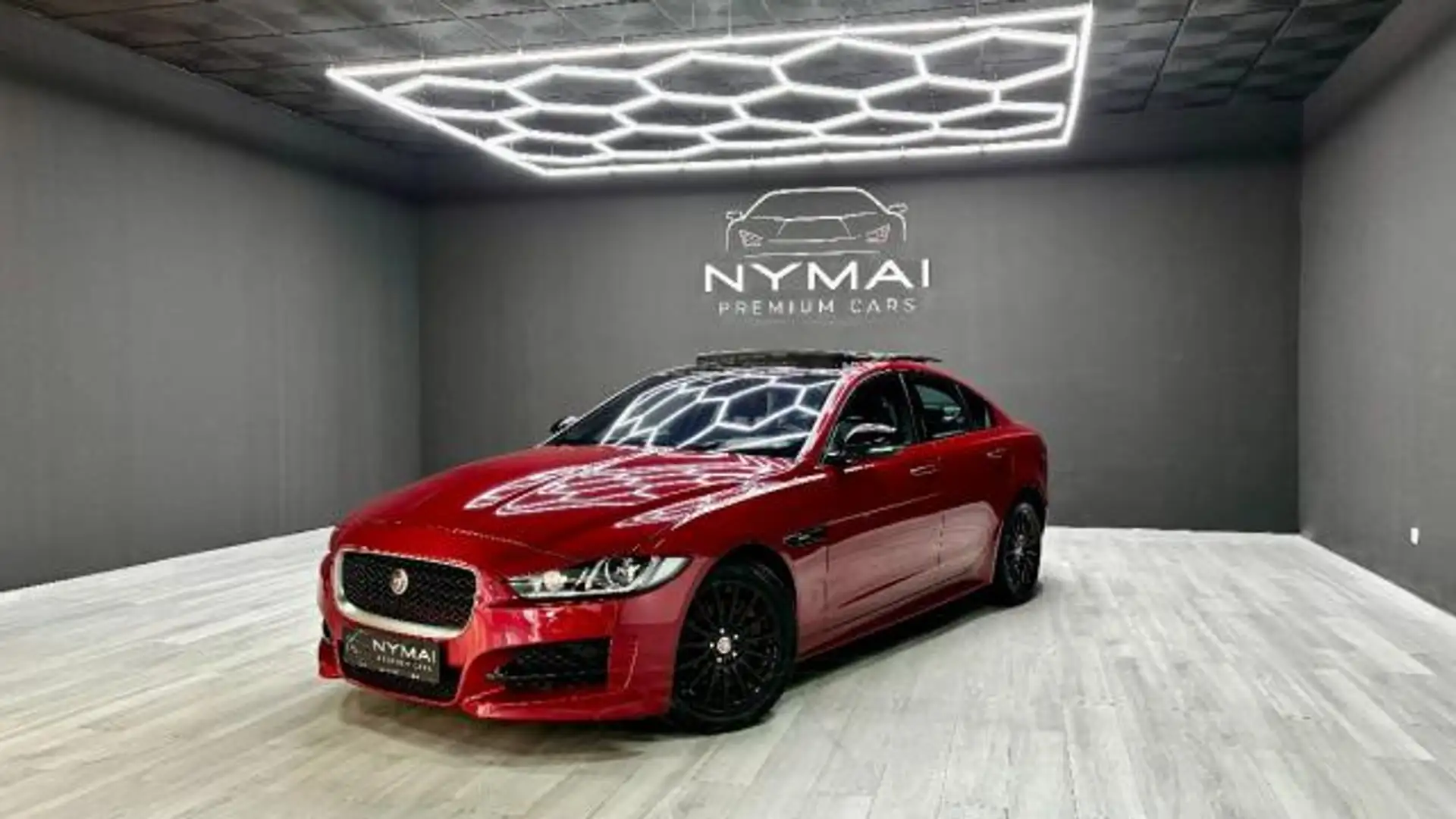 Jaguar XE 2.0 D Turbo R-Sport Czerwony - 1