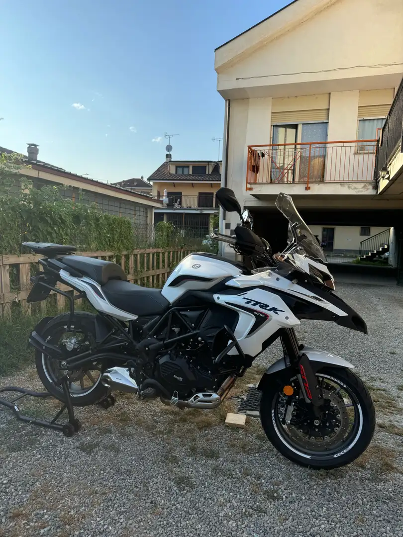 Benelli TRK 502 stradale Alb - 2