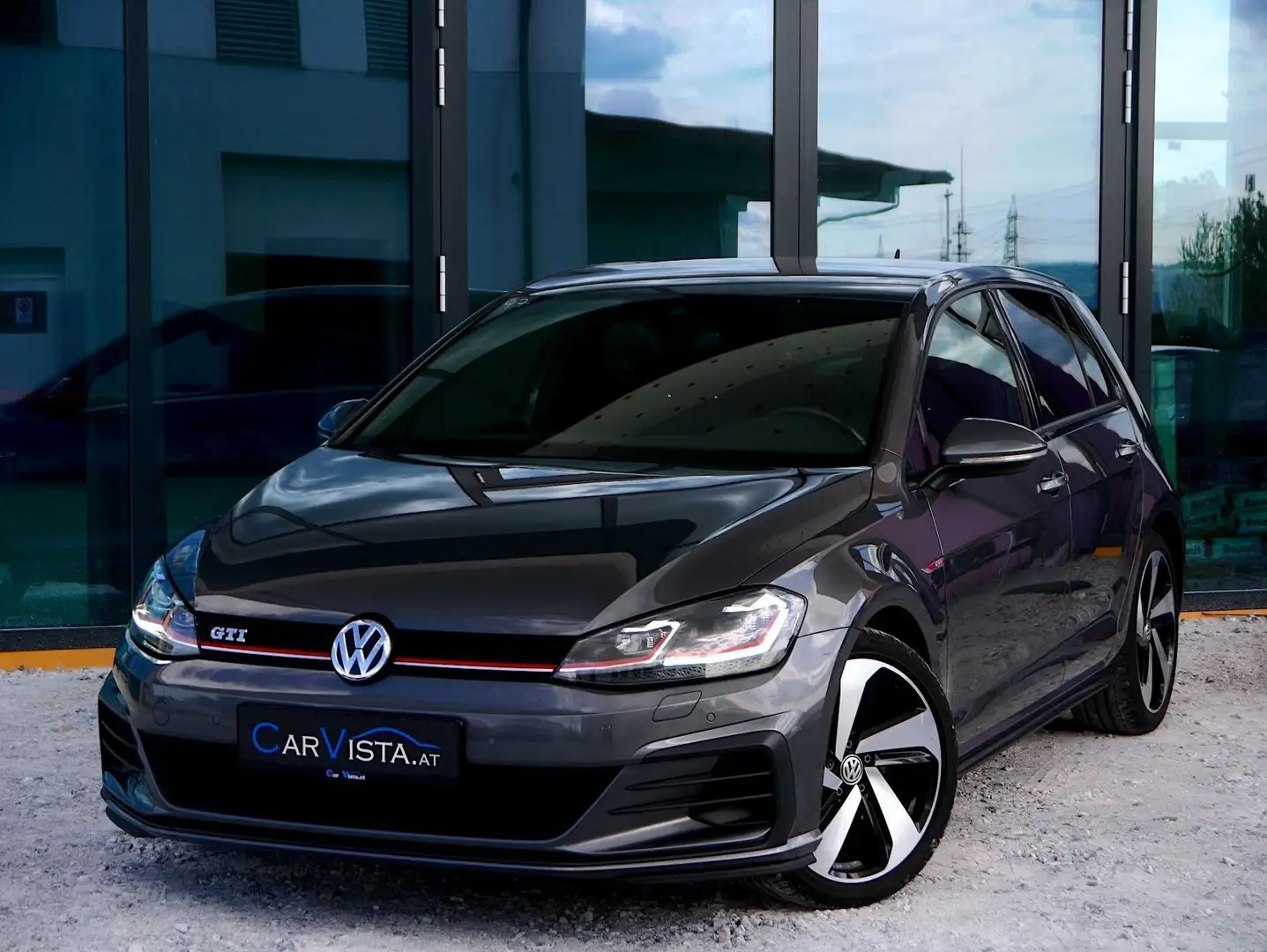Volkswagen Golf GTI 2,0 TSI DSG *ACC & ParkPilot* Srebrny - 2